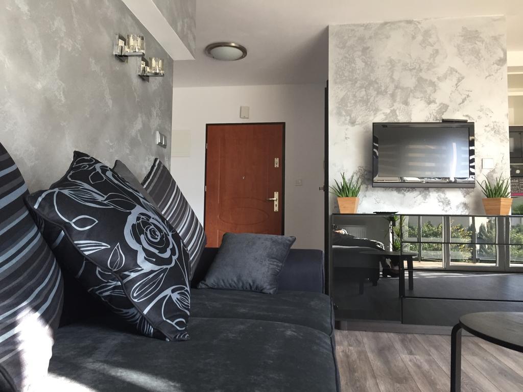 Apartamento Cztery Pory Roku Tychy Exterior foto